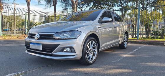 VOLKSWAGEN VIRTUS 1.0 200 TSI HIGHLINE AUTOMÁTICO VOLKSWAGEN VIRTUS 1.0 200 TSI HIGHLINE AUTOMÁTICO